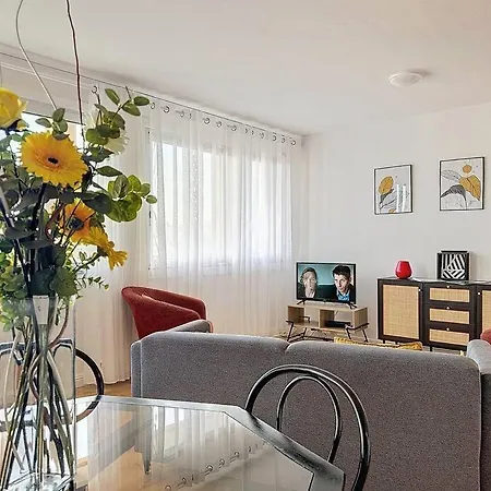 Le Quai 52 - Spacieux & Lumineux & Gare Sncf Elisabeth B *