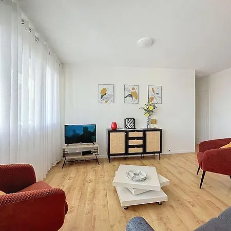 Le Quai 52 - Spacieux & Lumineux & Gare Sncf Elisabeth B Apartment *