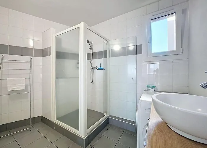 Le Quai 52 - Spacieux & Lumineux & Gare Sncf Elisabeth B * Clermont-Ferrand